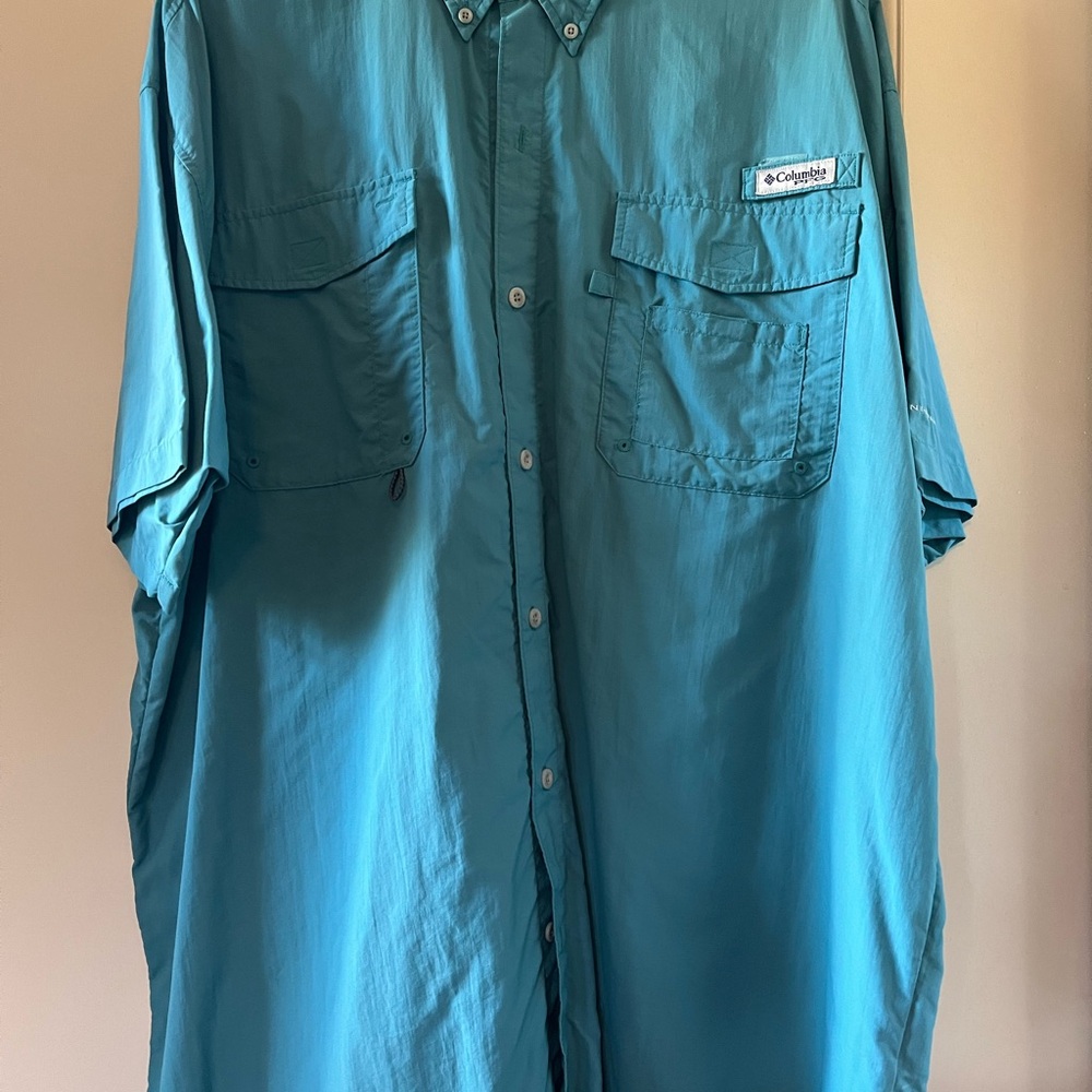 Columbia Men's Teal Button Down Shirt